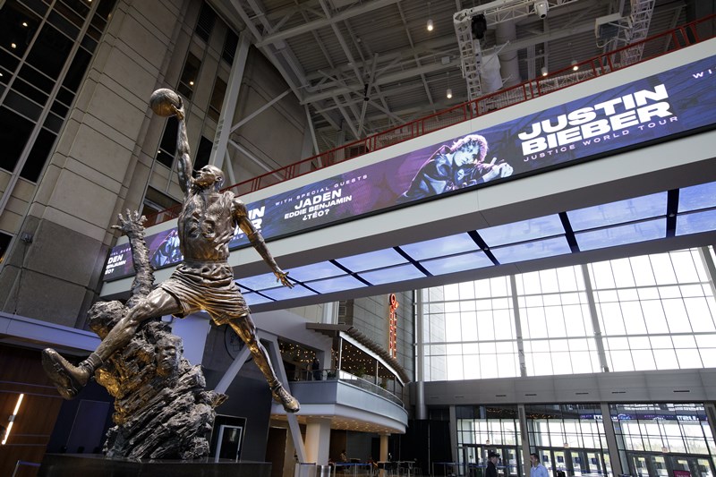 United Center Atrium Addition and Premium Tour 